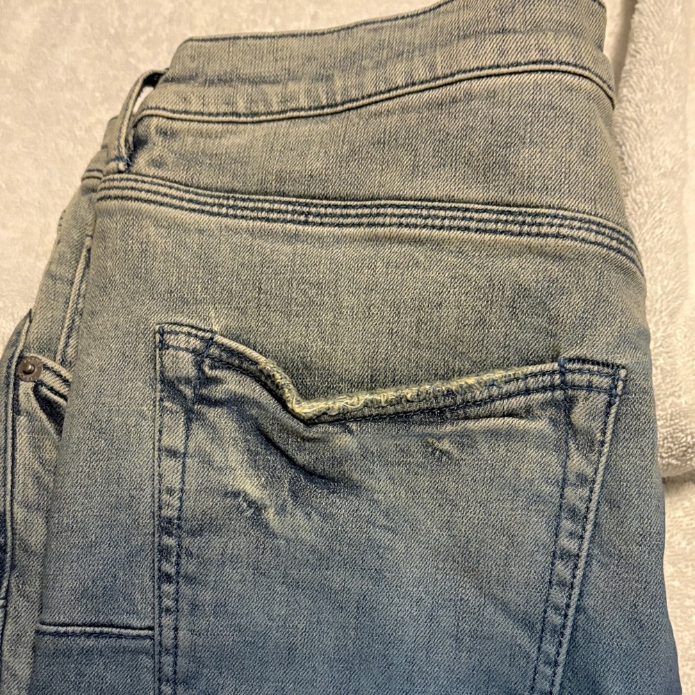 Stylish Faded Blue Skinny Jeans for Men - Picture 7 of 8